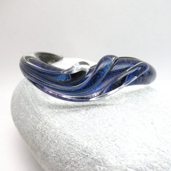 Blue Dichro Glass cuff bracelet - Picture 3 of 12